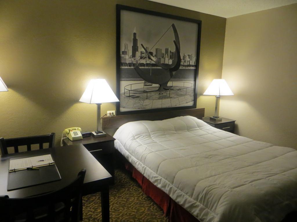 Rodeway Inn Waukegan - Gurnee Δωμάτιο φωτογραφία